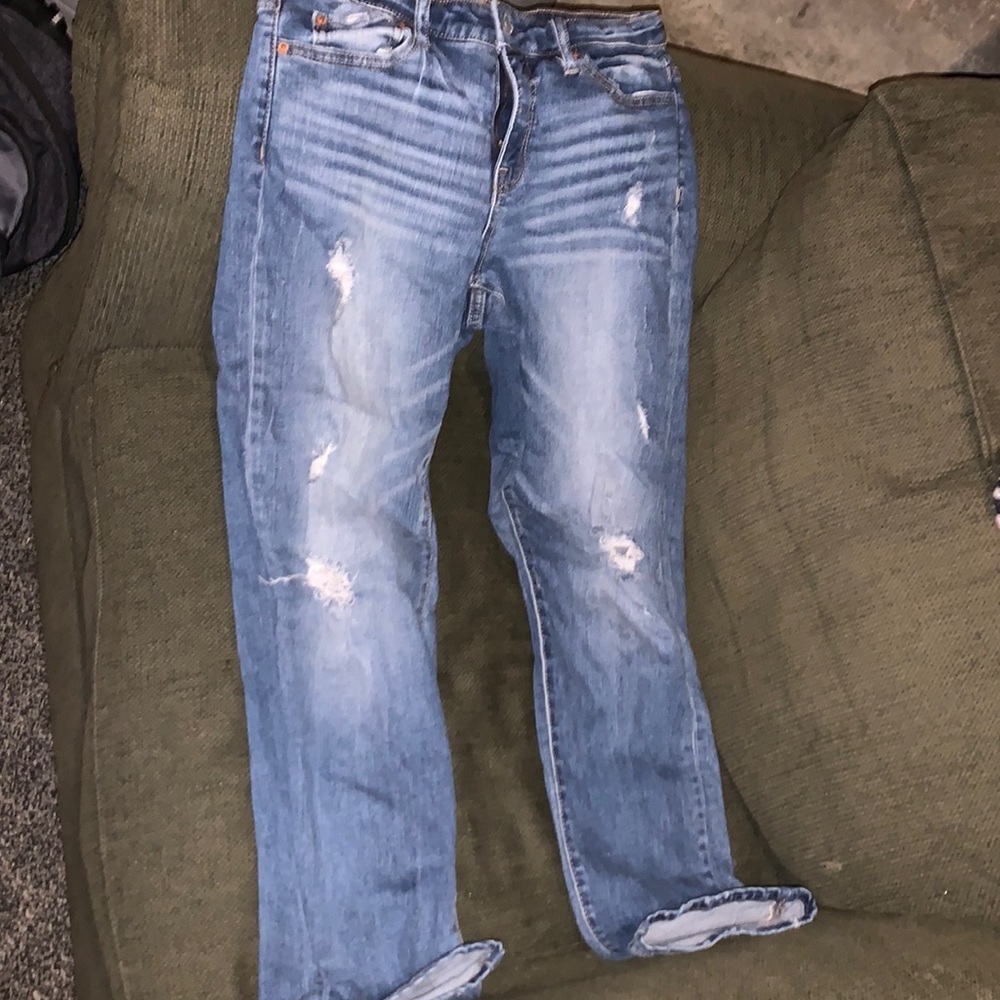 womens ripped jeans